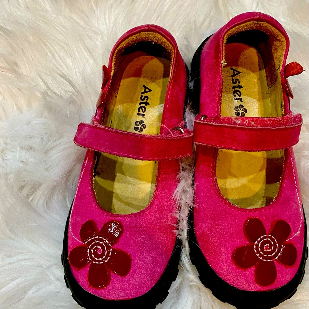Shoes for your beautiful daughter!